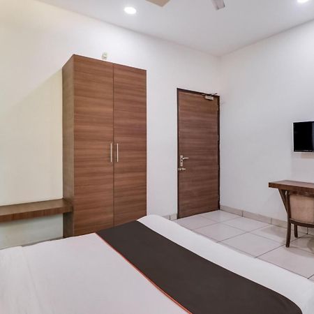An Hotel Chennai Airport Экстерьер фото